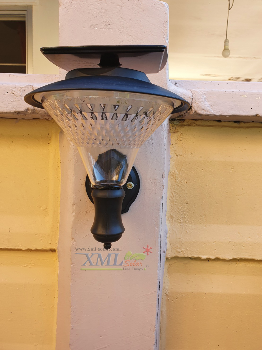 โคมไฟกิ่งโซล่าเซลล์ 60 SMD LED (เเสง : ขาว)