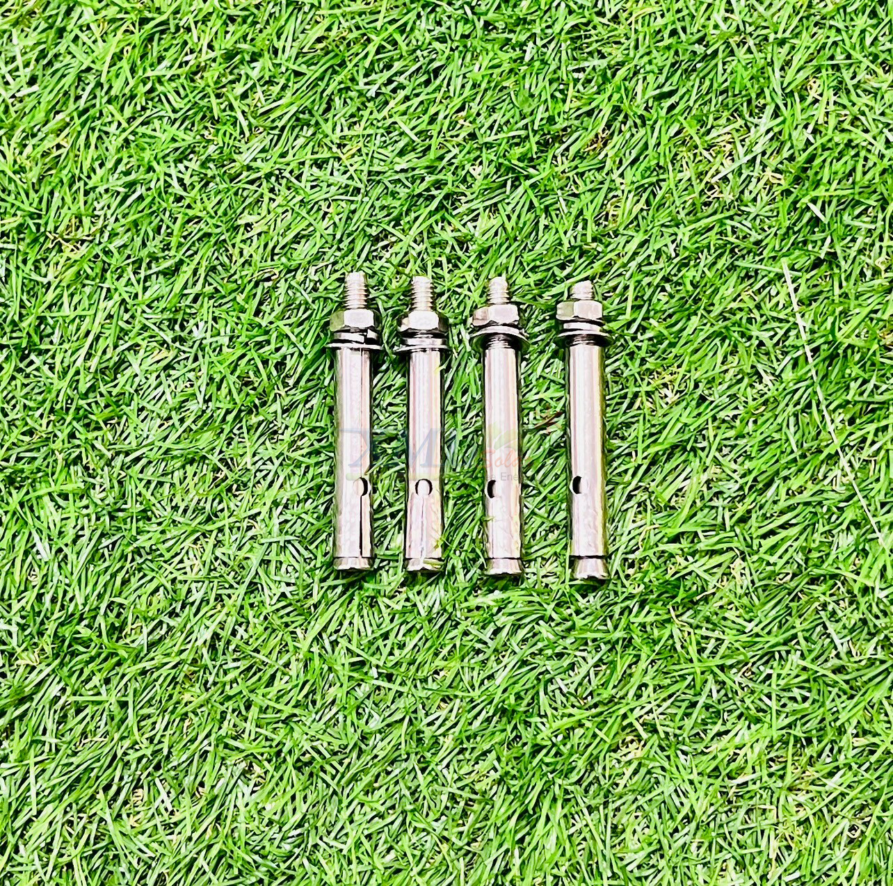 โคมไฟตั้งพื้นโซล่าเซลล์ รุ่น TC-11864 (แสง: เหลืองวอมไวท์)