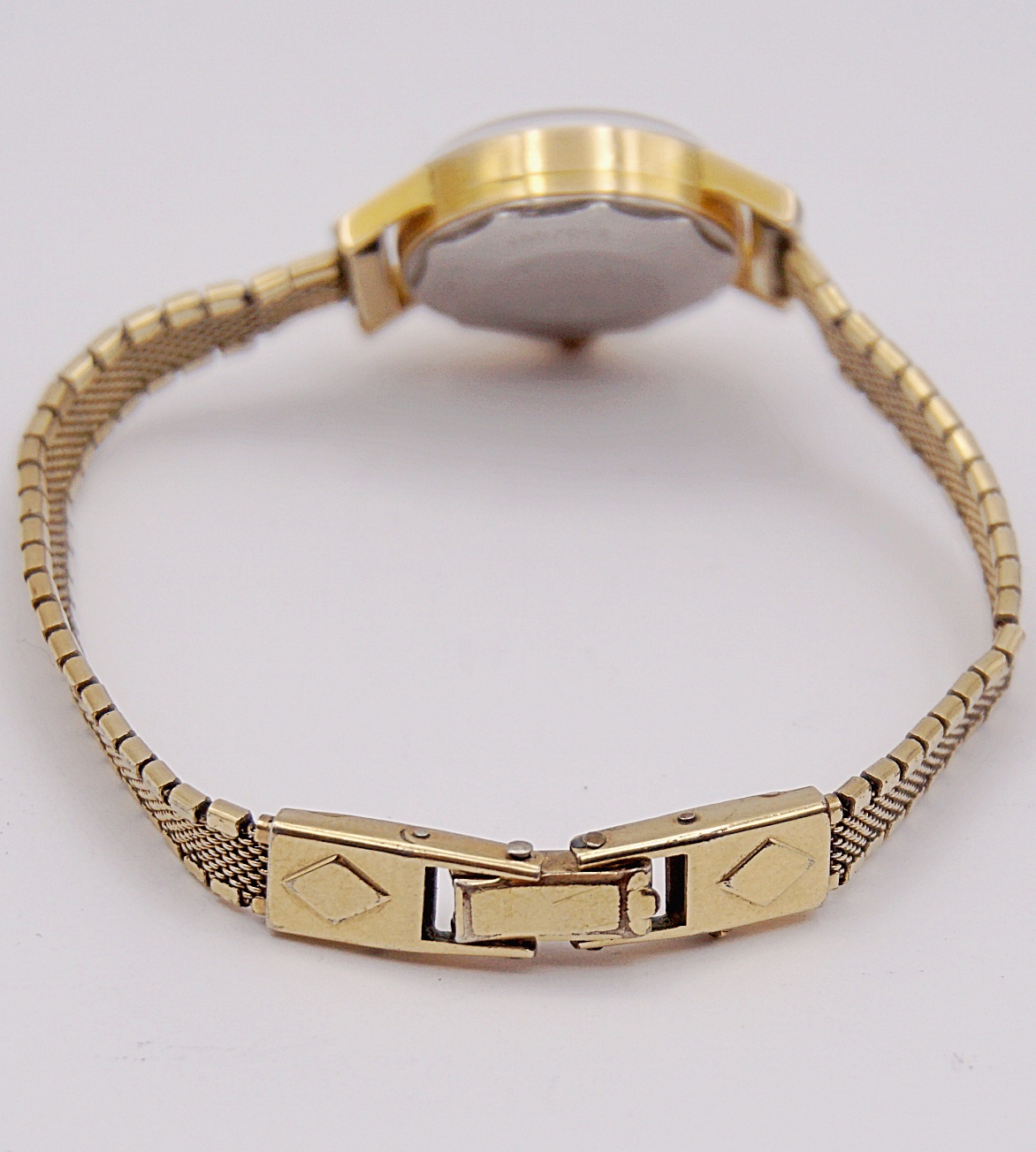 นาฬิกาเก่า ENICAR ไขลาน (สุภาพสตรี)