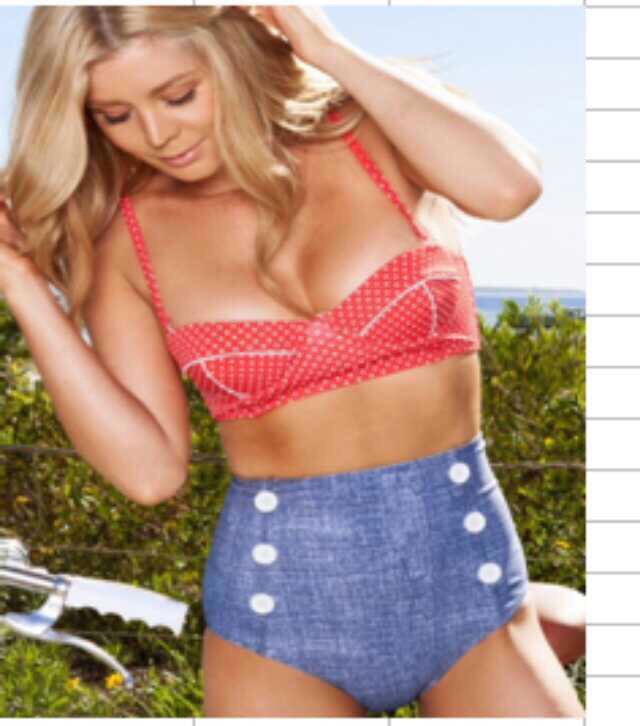 ชุดว่ายน้ำเอวสูงมีโครง ใส่แล้วดูดี ดุหุ่นเพรียวขึ้น มั่นใจมากขึ้นค่ะ ฟรีไซส์ / ชิ้นเดียวได้ราคาส่ง 590 บาทค่ะ