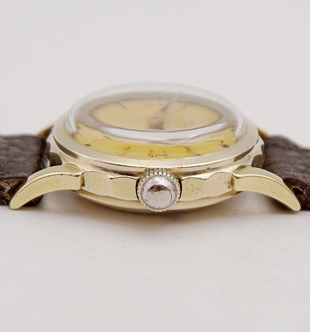 นาฬิกาเก่า WITTNAUER BY LONGINES ออโตเมติกสองเข็มครึ่ง (นาฬิกาผู้หญิง)