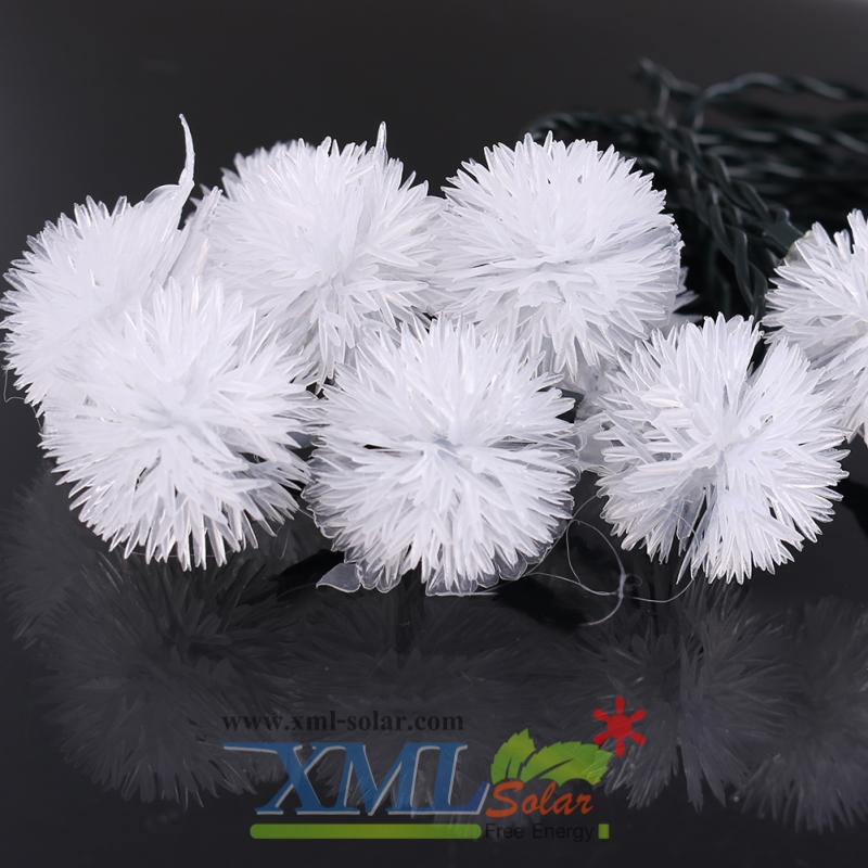 ไฟกระพริบโซล่าเซลล์ ทรงปุยหิมะ 30 ดวง (เเสง : เหลืองวอมไวท์)