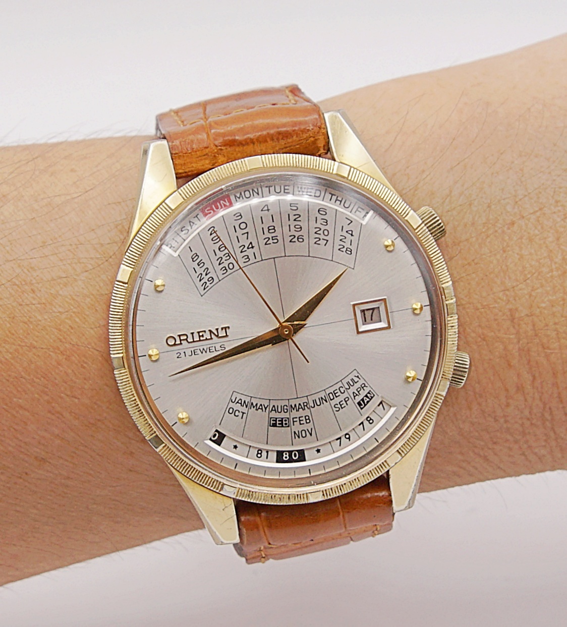 นาฬิกาเก่า ORIENT ไขลานพร้อมปฎิทิน