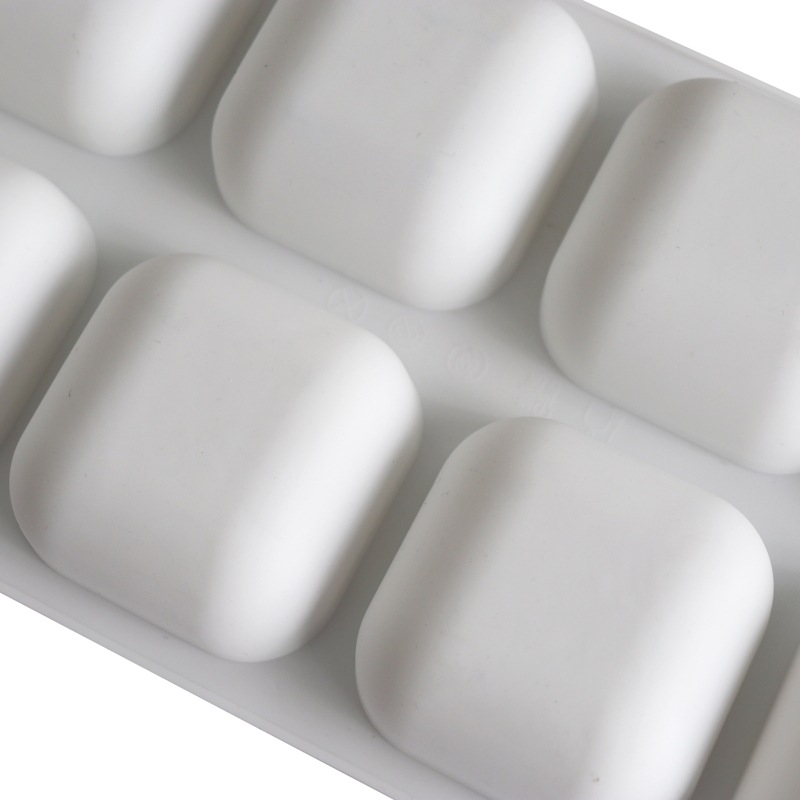 โมล(Mold) แม่พิมพ์ซิลิโคน ทำวุ้น ขนม สบู่ งานdiy รูปสี่เหลี่ยม ขอบมน 8 ช่อง (80 G.)