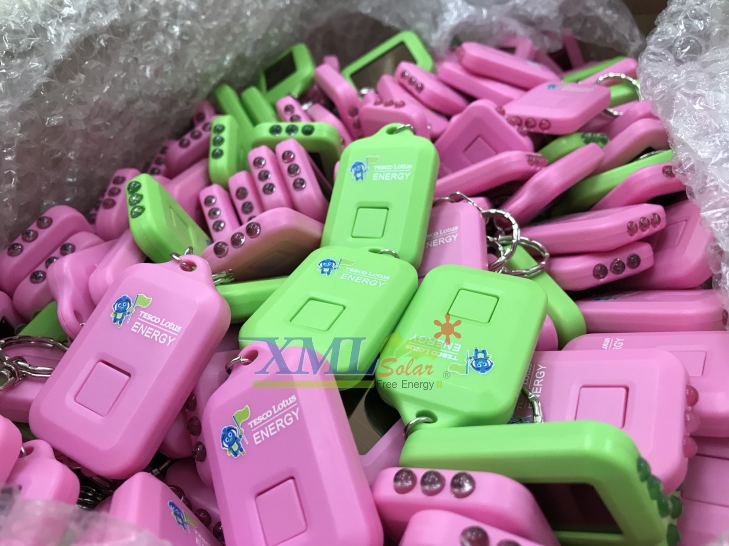 พวงกุญแจไฟฉายโซล่าเซลล์ 3 LED (คละสี ได้รับ 1 ชิ้น)