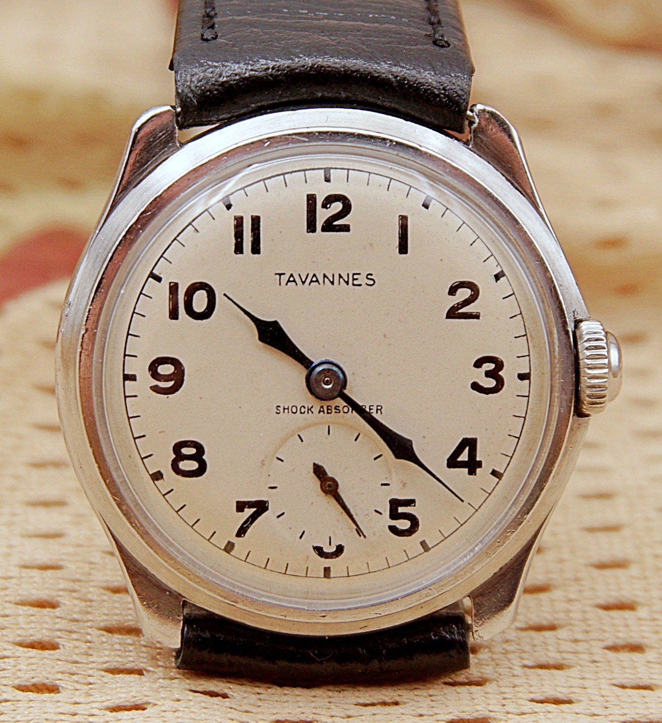 นาฬิกาเก่า TAVANNES ไขลานสองเข็มครึ่ง