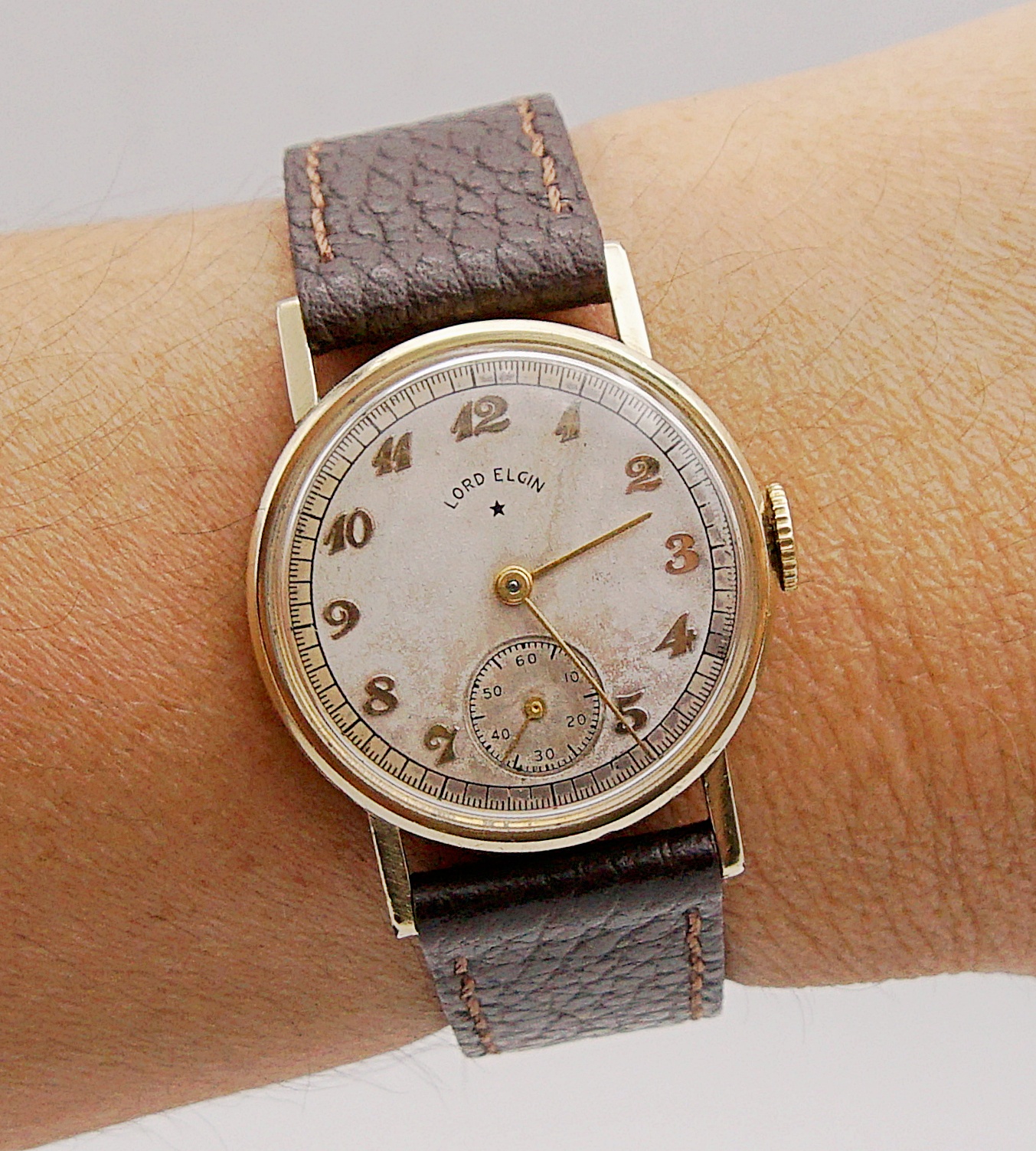 นาฬิกาเก่า LORD ELGIN ไขลานสองเข็มครึ่ง