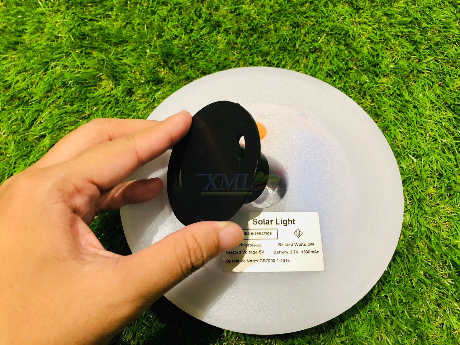 โคมไฟฝังพื้นโซล่าเซลล์ ทรงกลม รุ่น DPD-0544 (แสงขาว + เหลืองวอมไวท์)