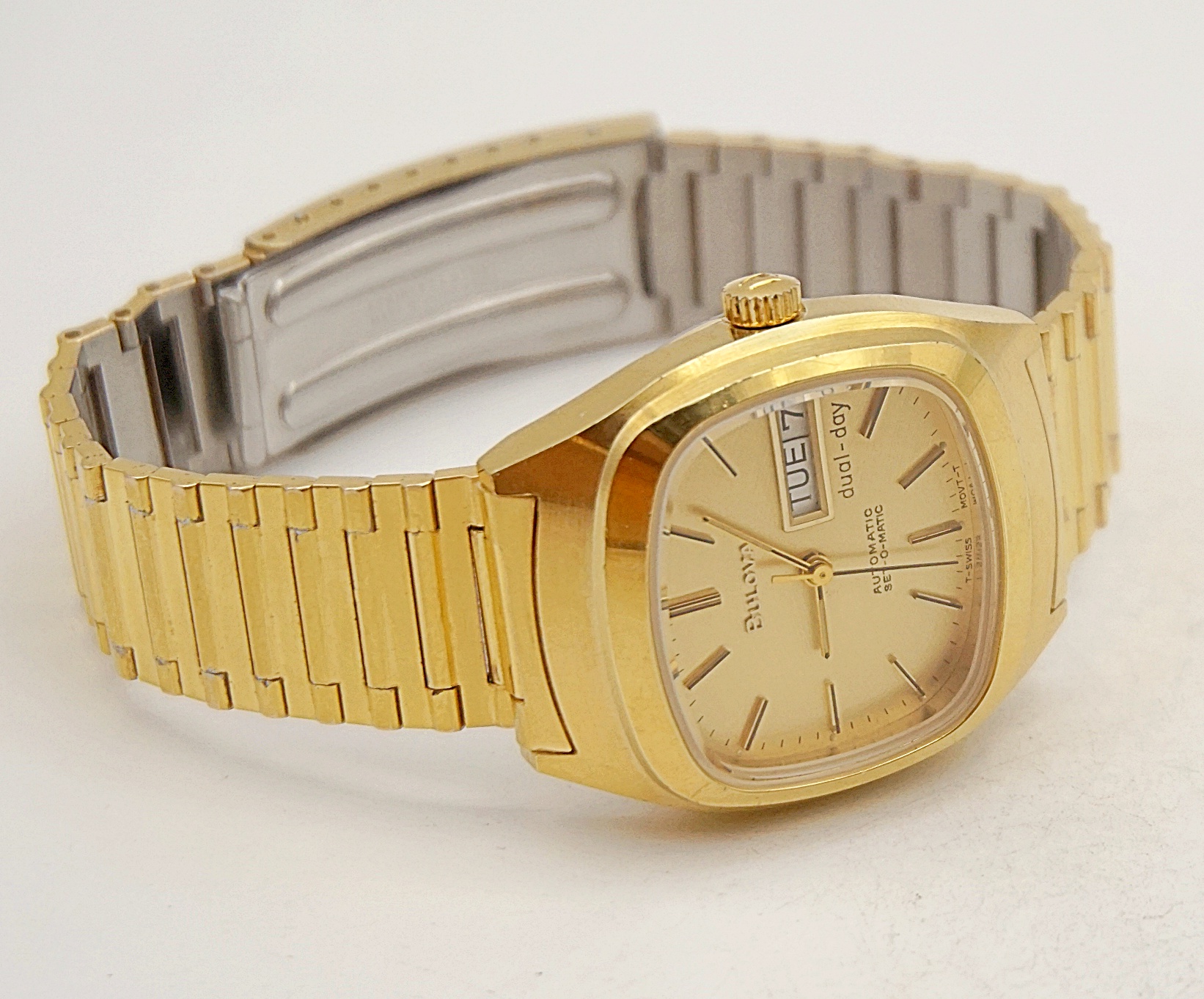 นาฬิกาเก่า BULOVA ออโตเมติก