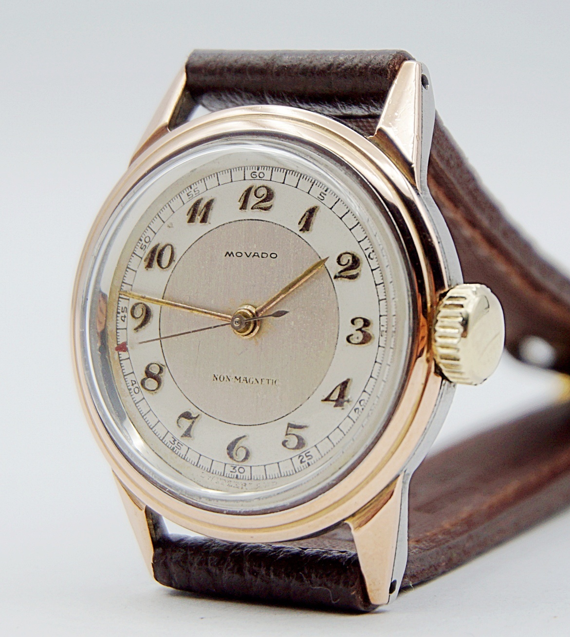 นาฬิกาเก่า MOVADO ไขลาน