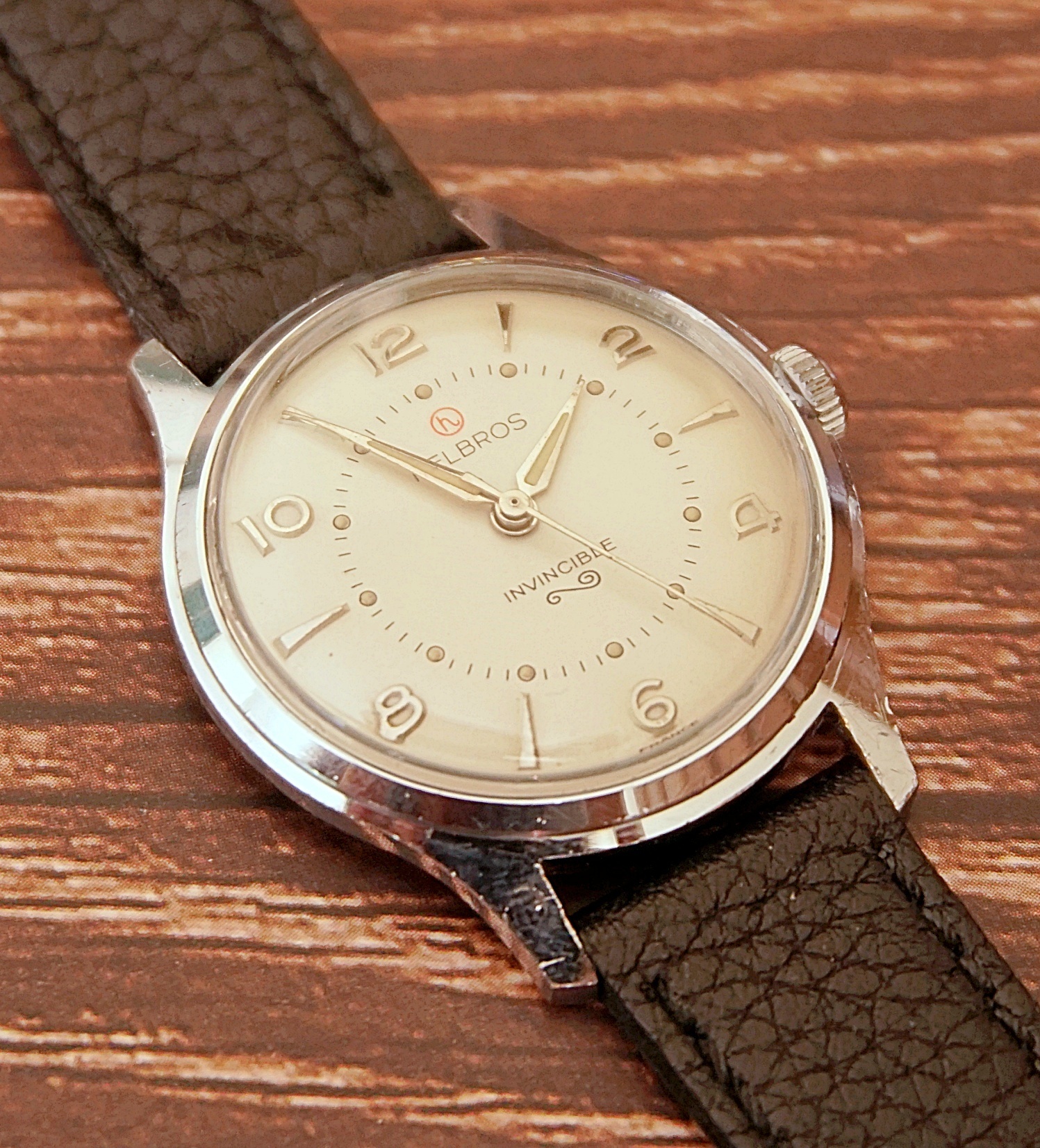 นาฬิกาเก่า HELBROS ไขลาน