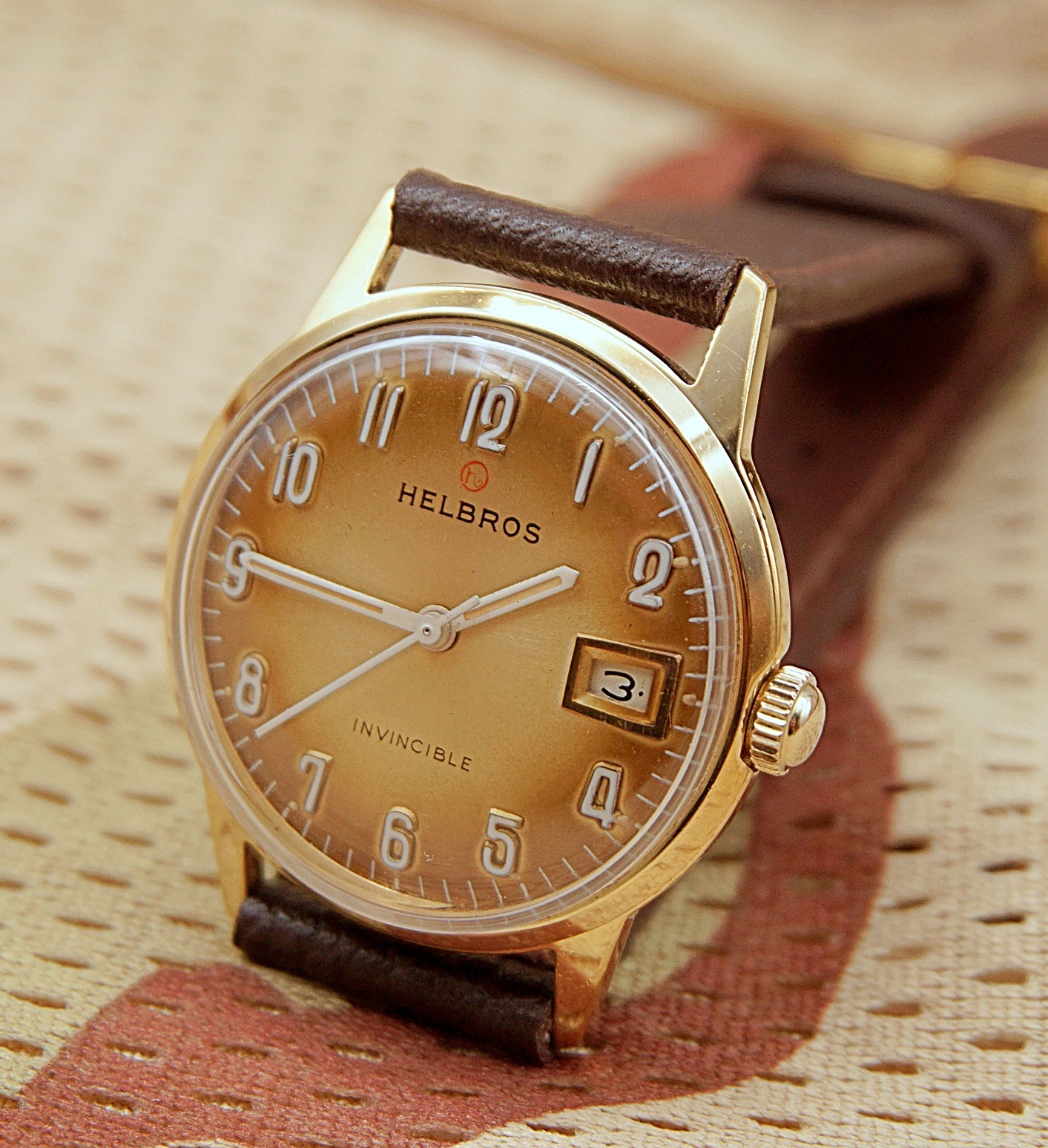 นาฬิกาเก่า HELBROS ไขลาน