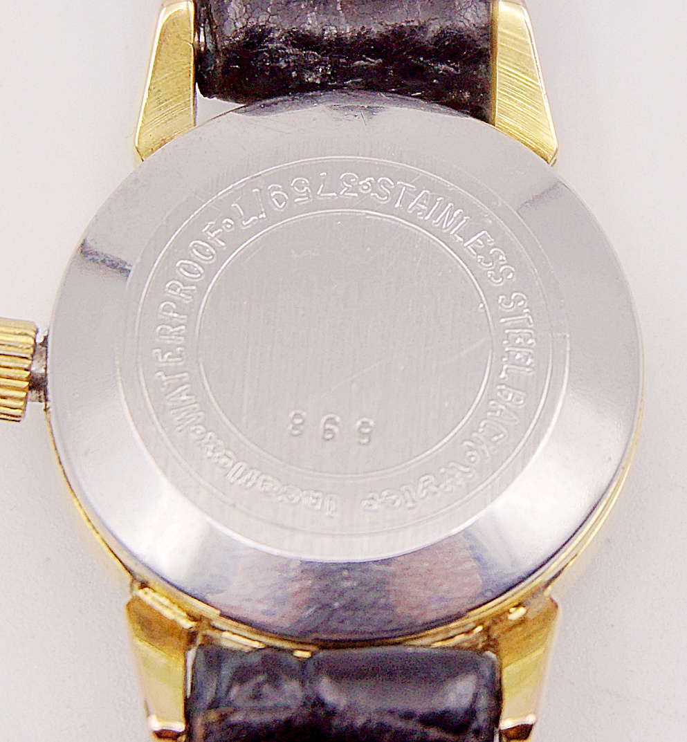 นาฬิกาเก่า WYLER ไขลาน (นาฬิกาผู้หญิง)