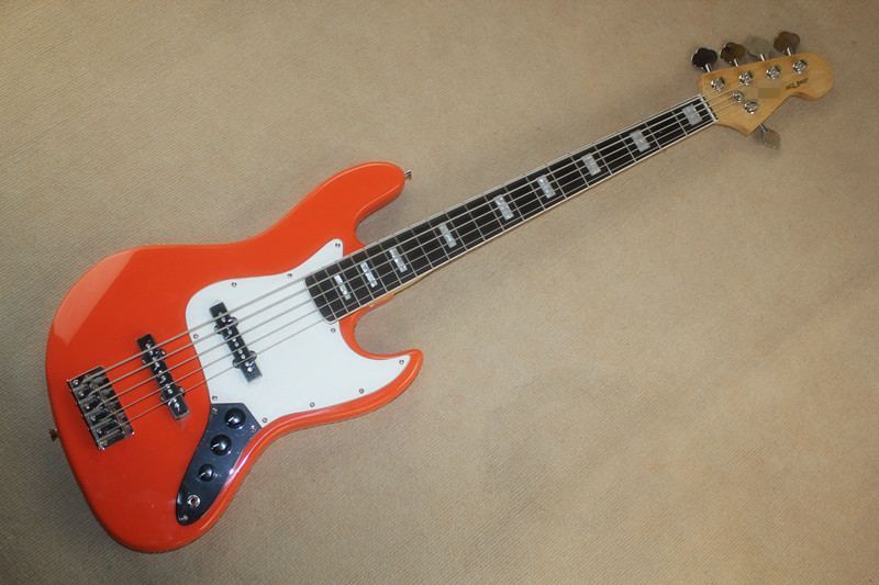 fenderStyle Jazz bass 5 strings
