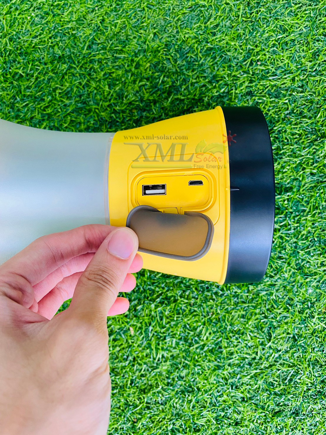 โคมไฟตะเกียงโซล่าเซลล์ (สีเหลือง) (แสง : ขาว)