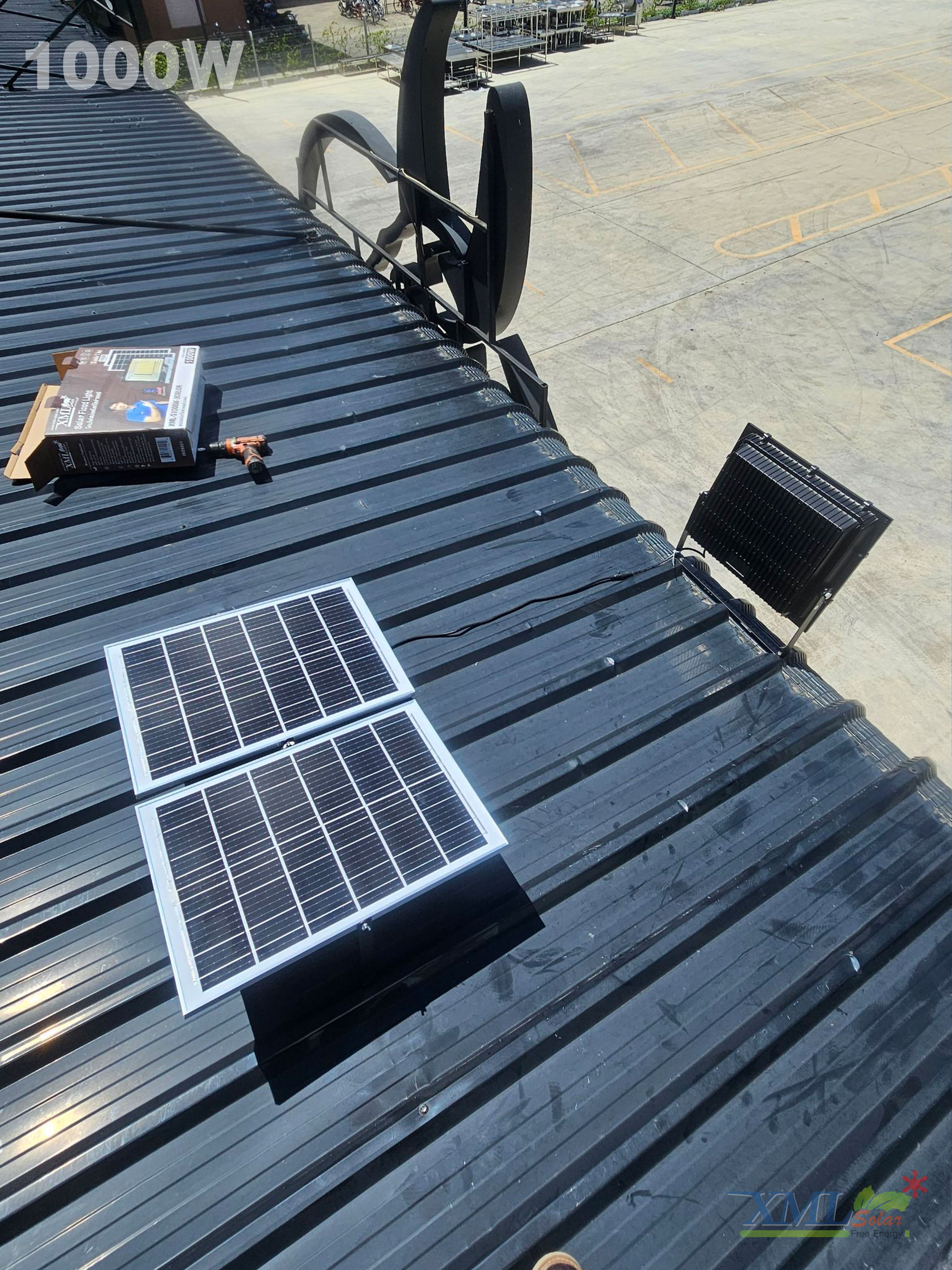 ไฟสปอตไลท์โซล่าเซลล์ 1000 Watt กล่องสีน้ำตาล (เปิดได้ 3 แสง)