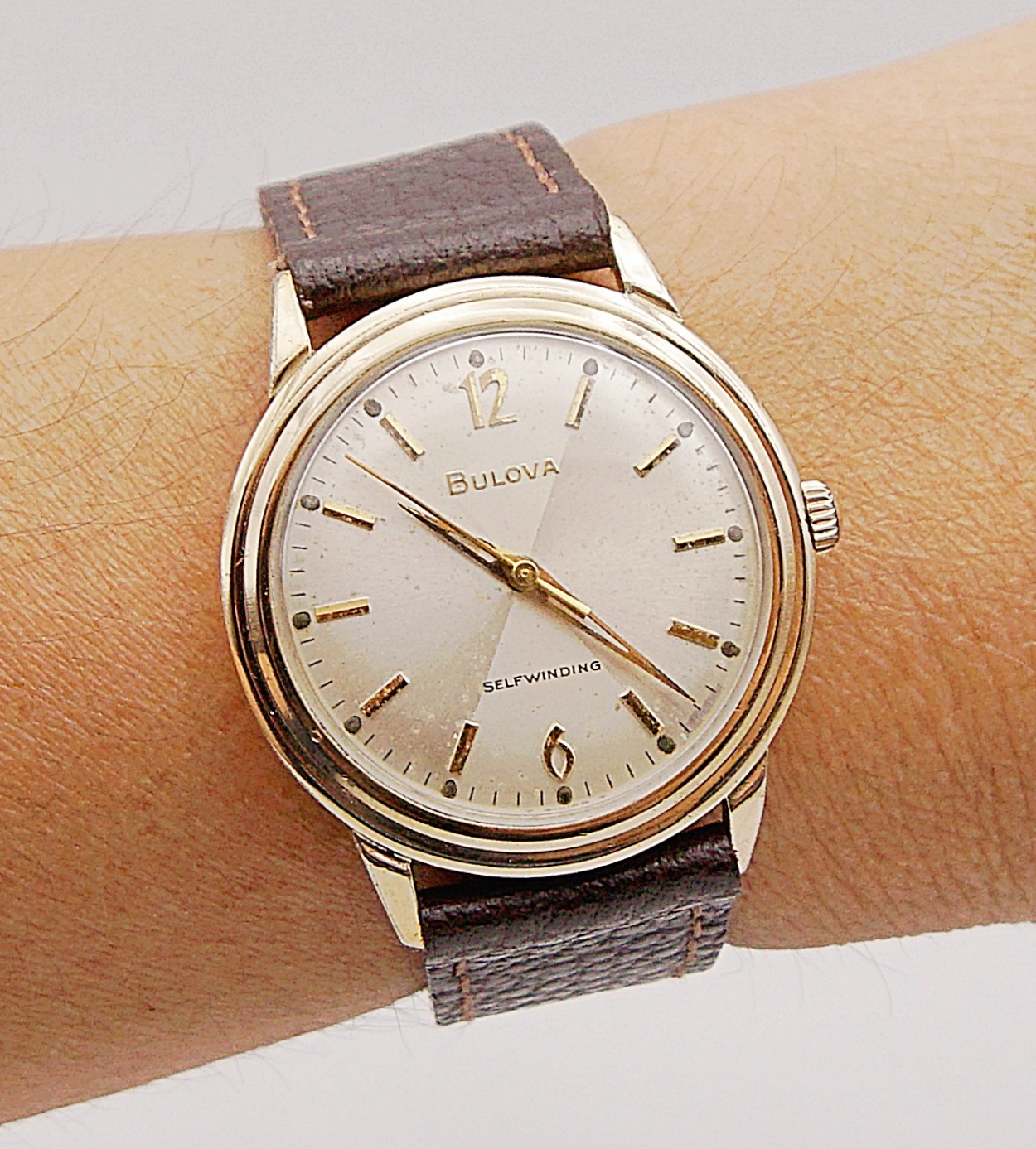 นาฬิกาเก่า BULOVA ออโตเมติก