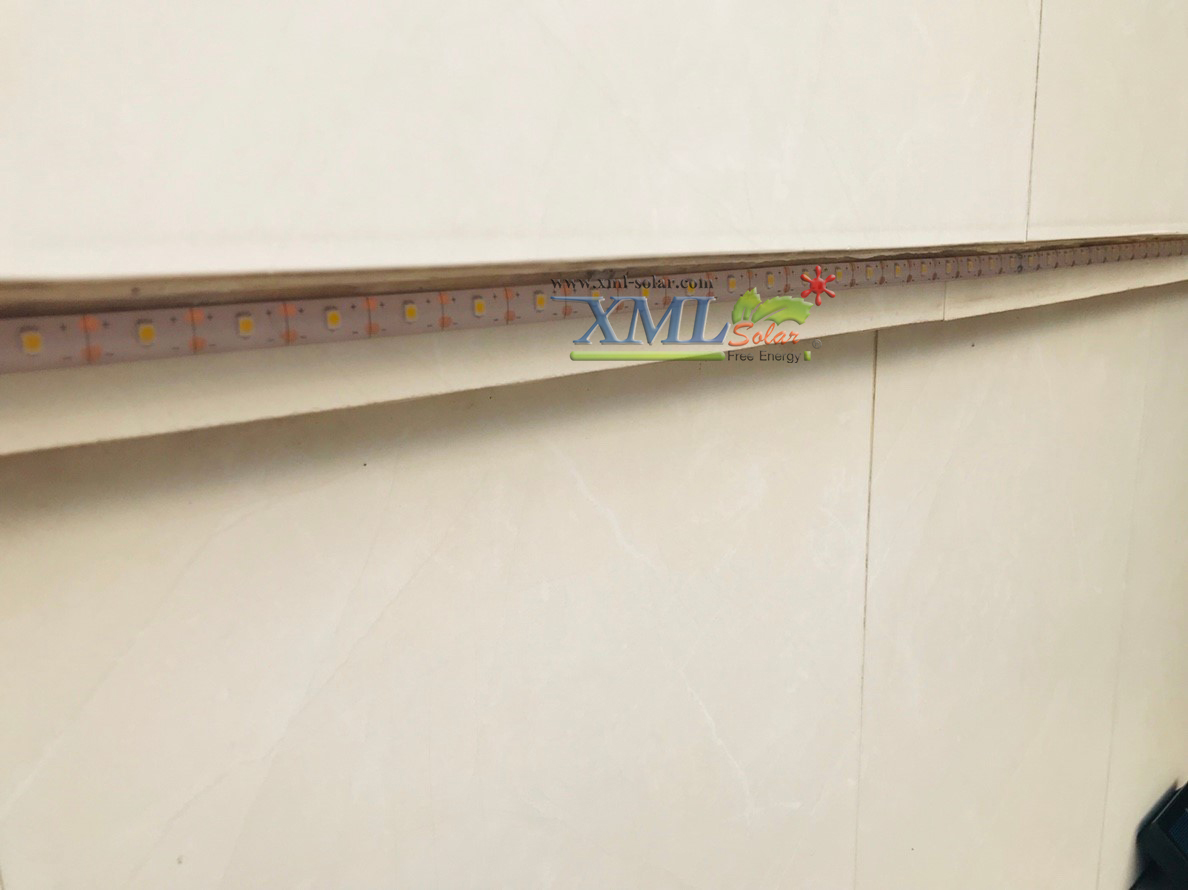 ไฟกระพริบโซล่าเซลล์ รุ่น 90 CHIP SMD LED (8 ฟังก์ชั่น) (เเสง : เหลืองวอมไวท์)