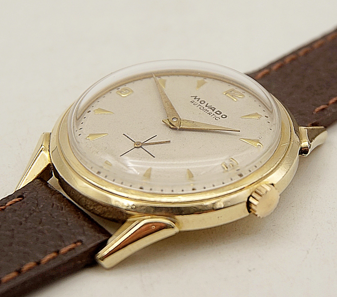 นาฬิกาเก่า MOVADO ออโตเมติกครึ่งรอบ
