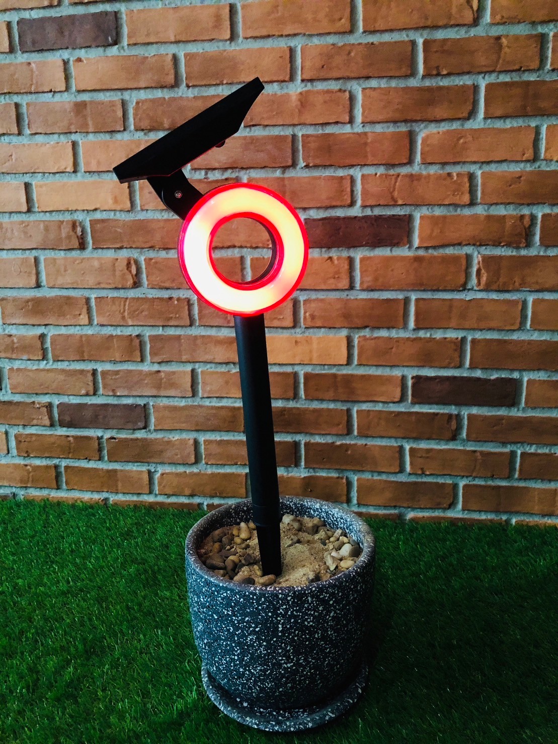 โคมไฟปักสนามโซล่าเซลล์ รุ่น MD-SSL03-R