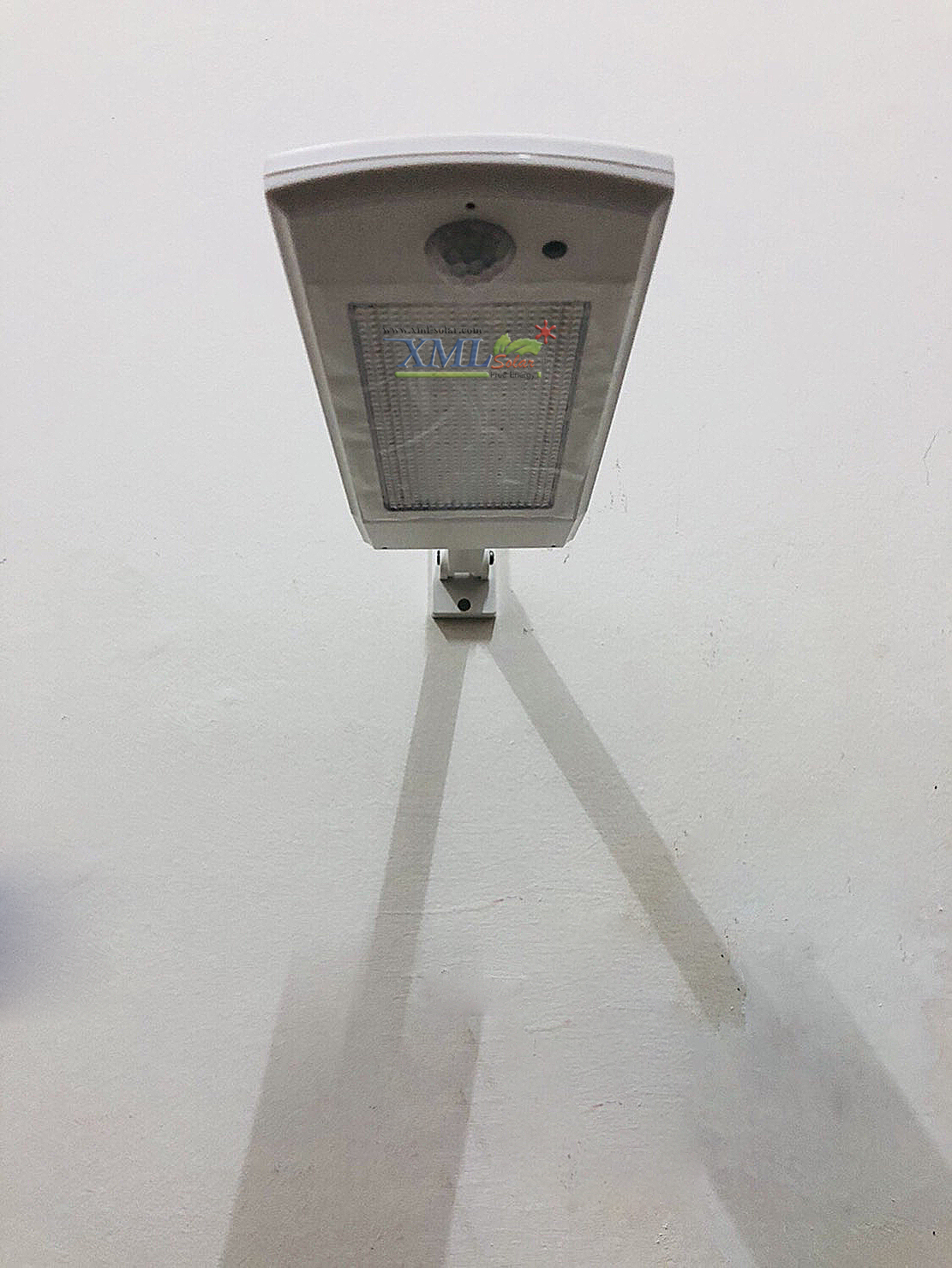 โคมไฟกิ่งโซล่าเซลล์ 48 SMD LED + Motion สีขาว (แสง ขาว)
