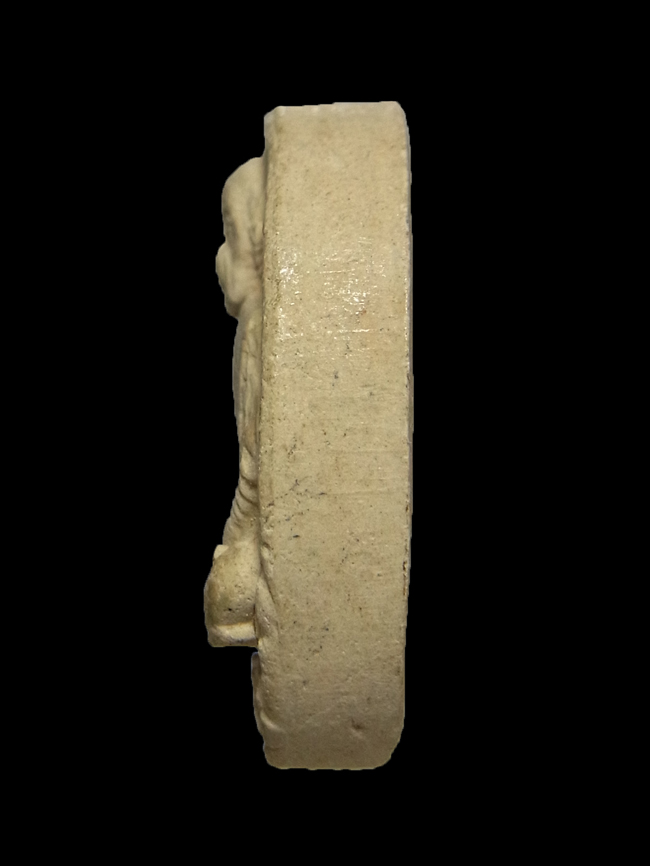 พระผงรูปเหมือน หลวงปู่ทิม วัดละหารไร่ ปี2536