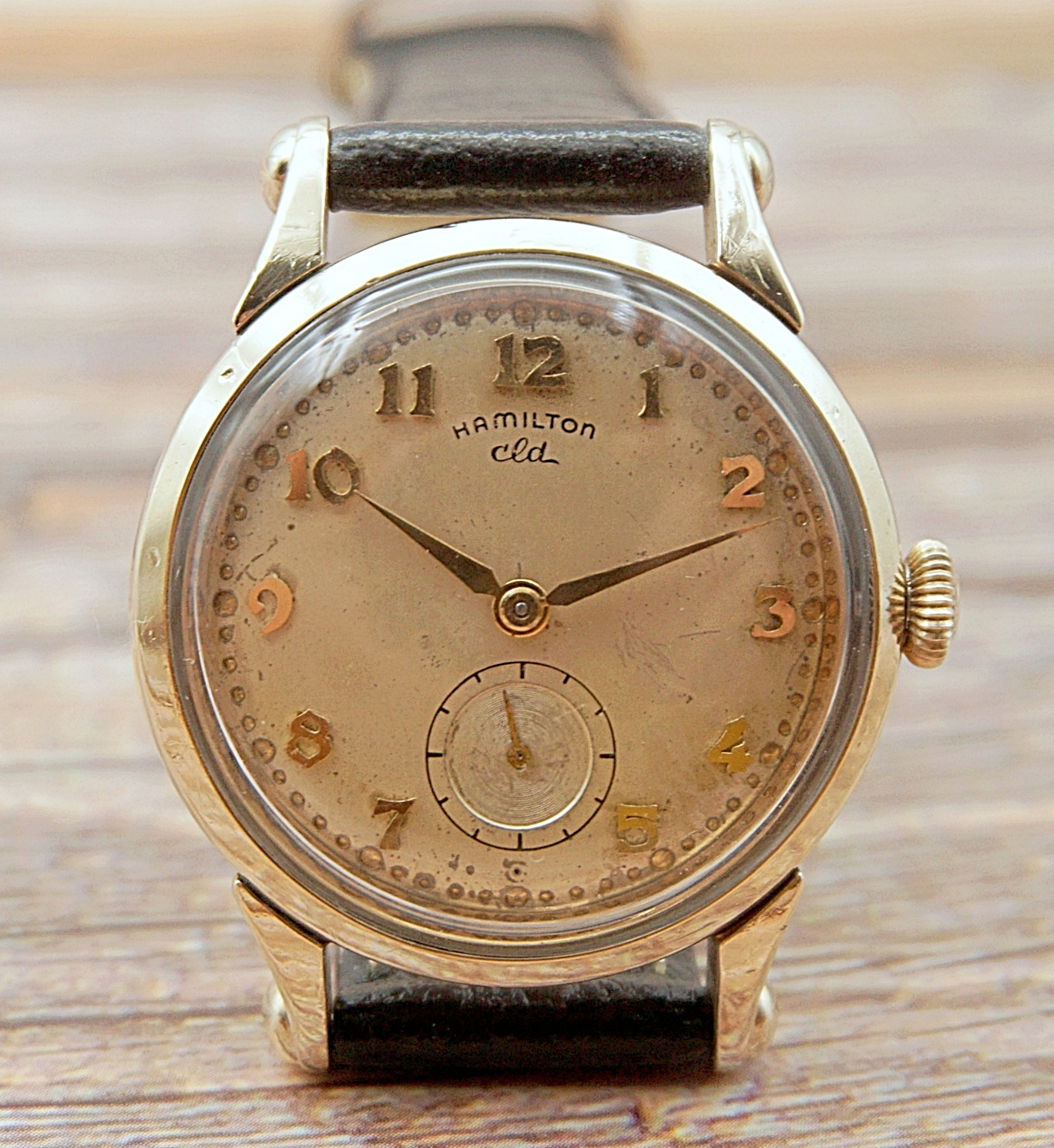 นาฬิกาเก่า HAMILTON ไขลานสองเข็มครึ่ง