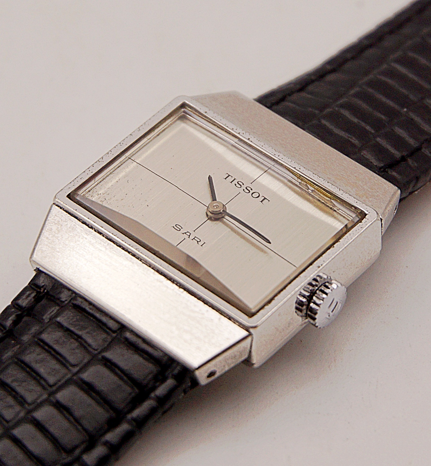 นาฬิกาเก่า TISSOT ไขลาน (นาฬิกาผู้หญิง)