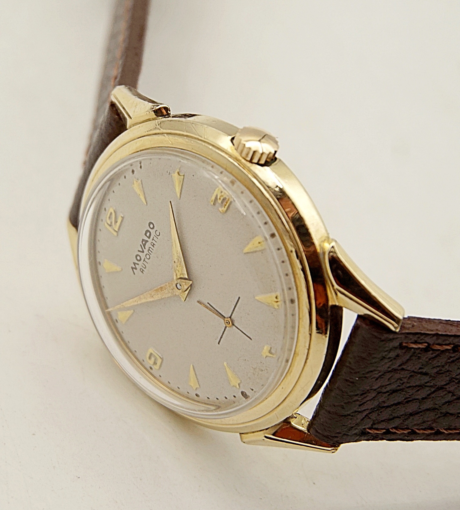 นาฬิกาเก่า MOVADO ออโตเมติกครึ่งรอบ