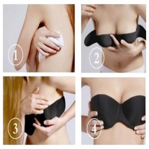 บราไร้สาย แบบมีโครง แปะข้าง 4 จุด มีสเปรย์ มีไซส์ A,B ราคาส่งสามชิ้นคละแบบได้ 590 บาท