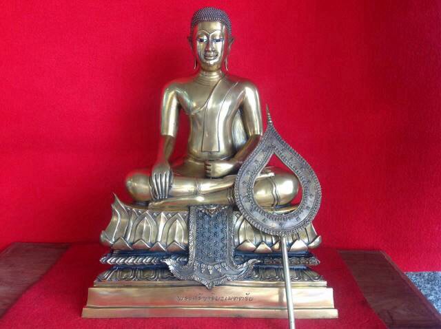 พระบูชา หลวงพ่อไล่ท จังหวัดลพบุรีขนาด9นิ้วรหัส37668