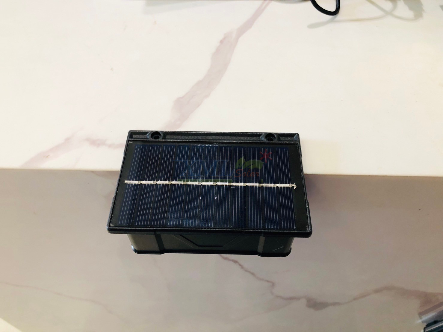 ไฟผนังโซล่าเซลล์ติดสันกำเเพง รุ่น MD-SWL (เเสง : เหลืองวอมไวท์)(1 เเถม 1)