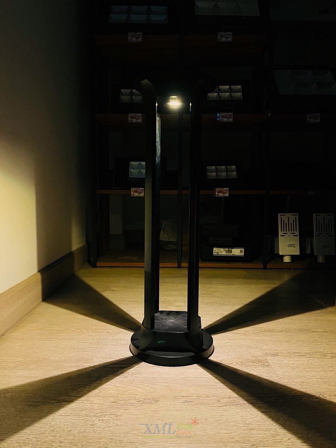 โคมไฟตั้งพื้นโซล่าเซลล์ 60CM สไตล์โมเดิร์นทรงกลม (แบบเงา) (แสง : เหลืองวอมไลท์)