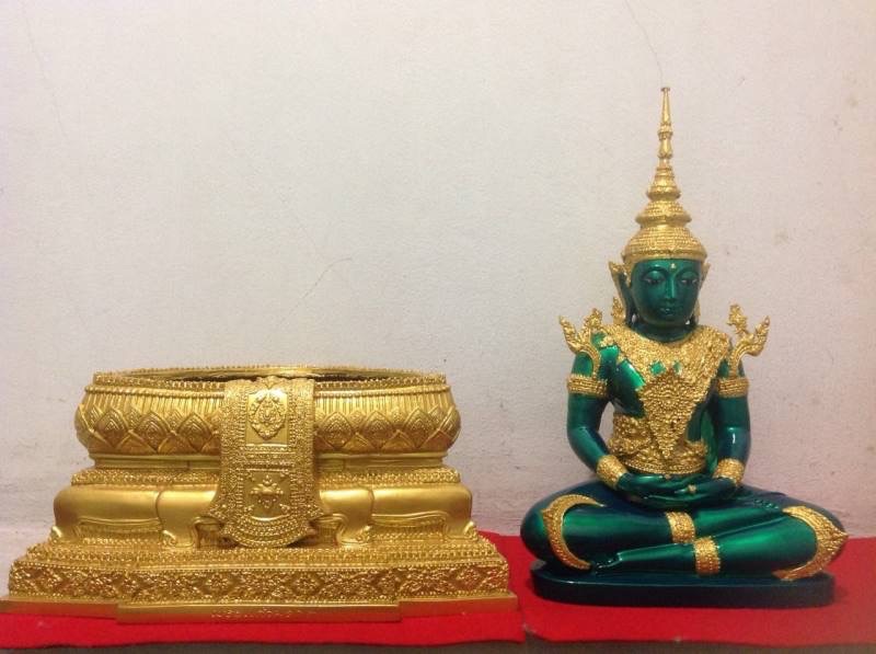 พระบูชา พระแก้วมรกต หน้าตัก9นิ้ว รหัส90999