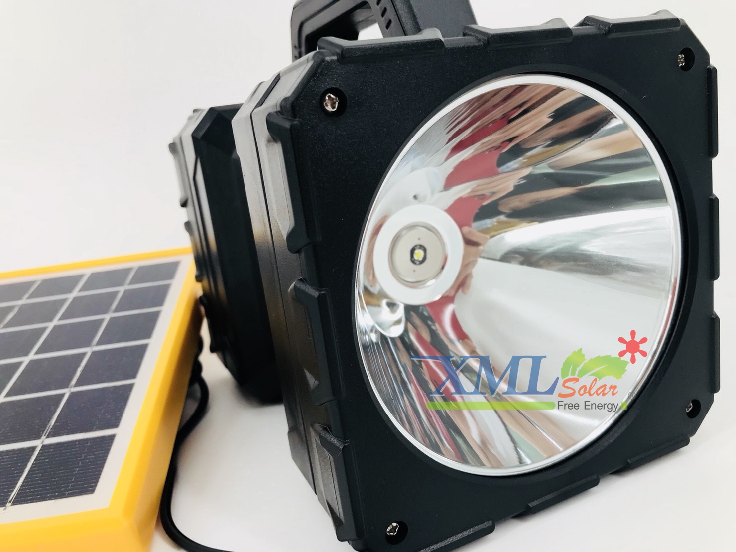 ชุดไฟโซล่าเซลล์อเนกประสงค์ (รุ่น Bat man )