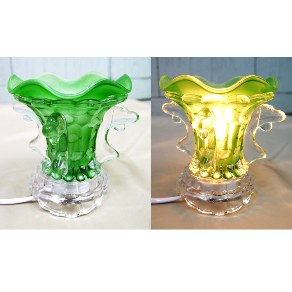 โคมไฟอโรมาแก้วลายโลมา สีเขียว
