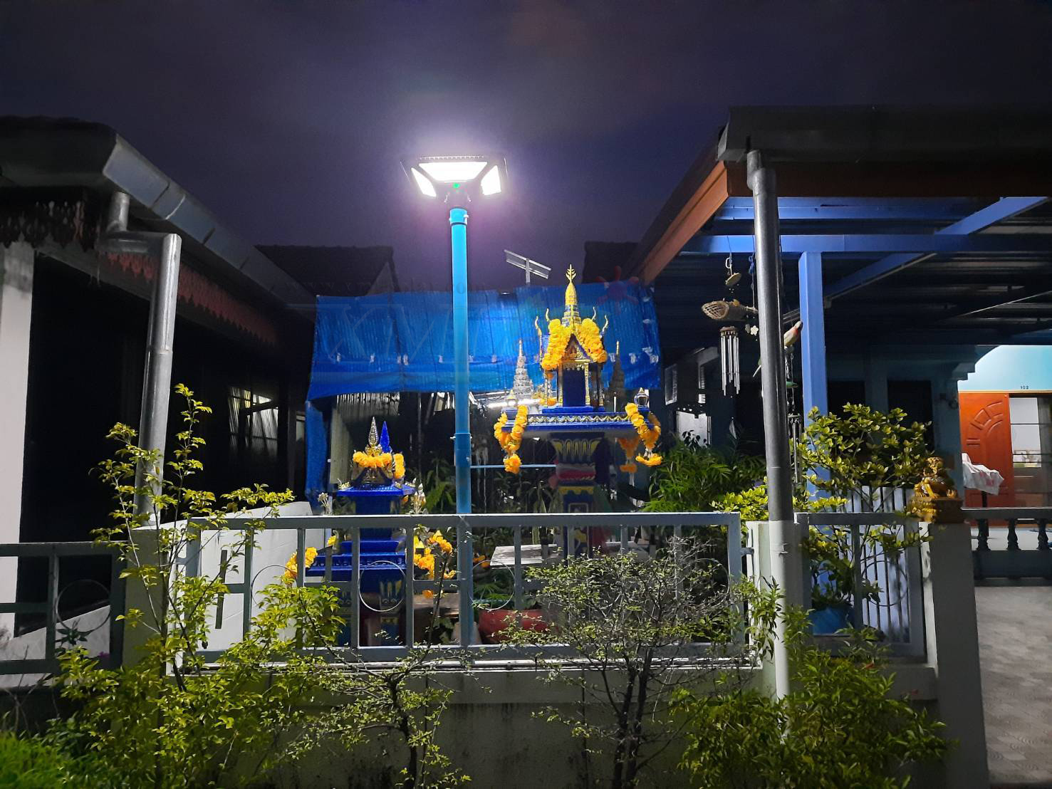 โคมไฟ UFO ทรงสี่เหลี่ยม รุ่น Modi x XML + ระบบ Motion รุ่น 300w (เปิดได้ 3 แสง)