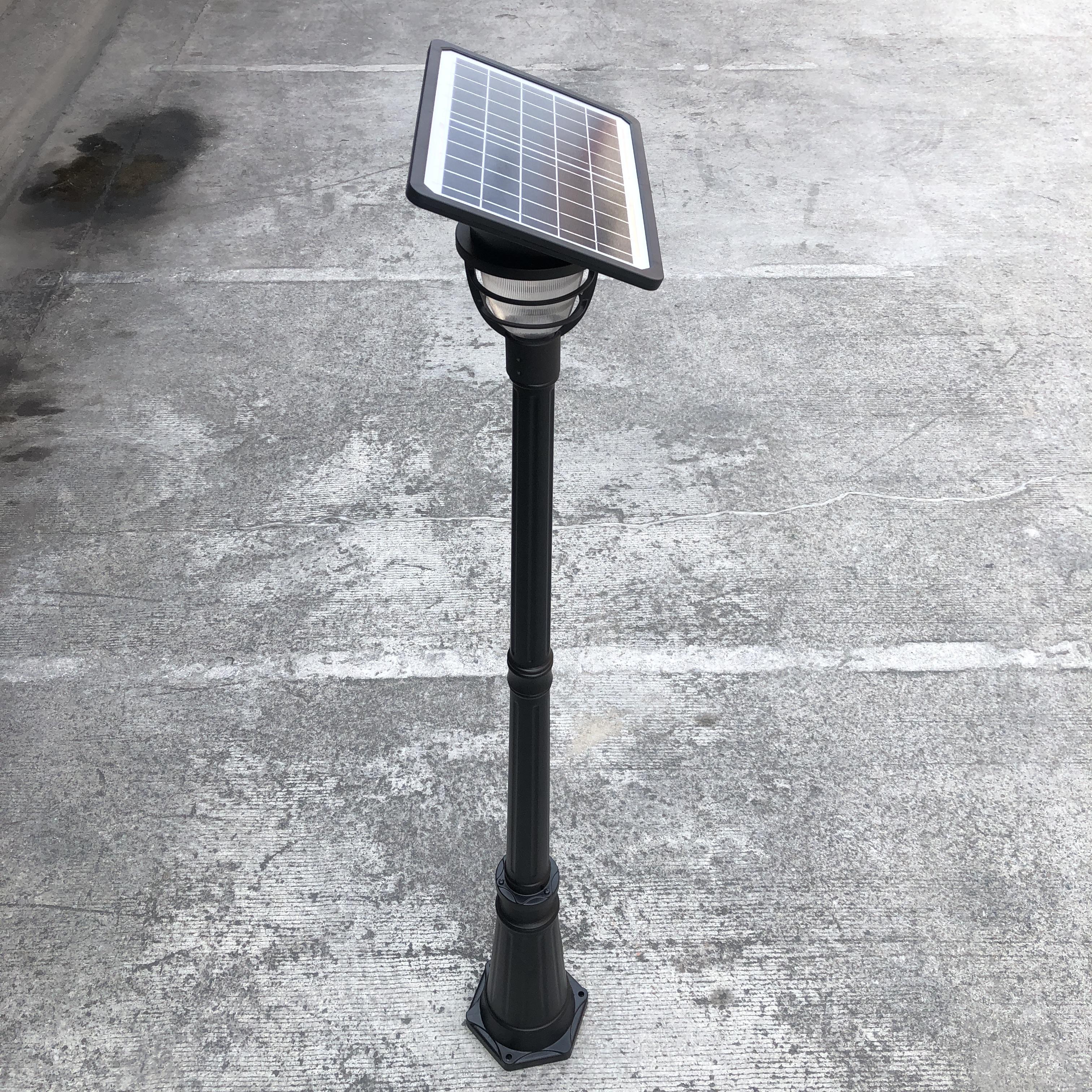 โคมไฟสนามโซล่าเซลล์ รุ่น solar bee (550 lm.) (แสง: ขาว)