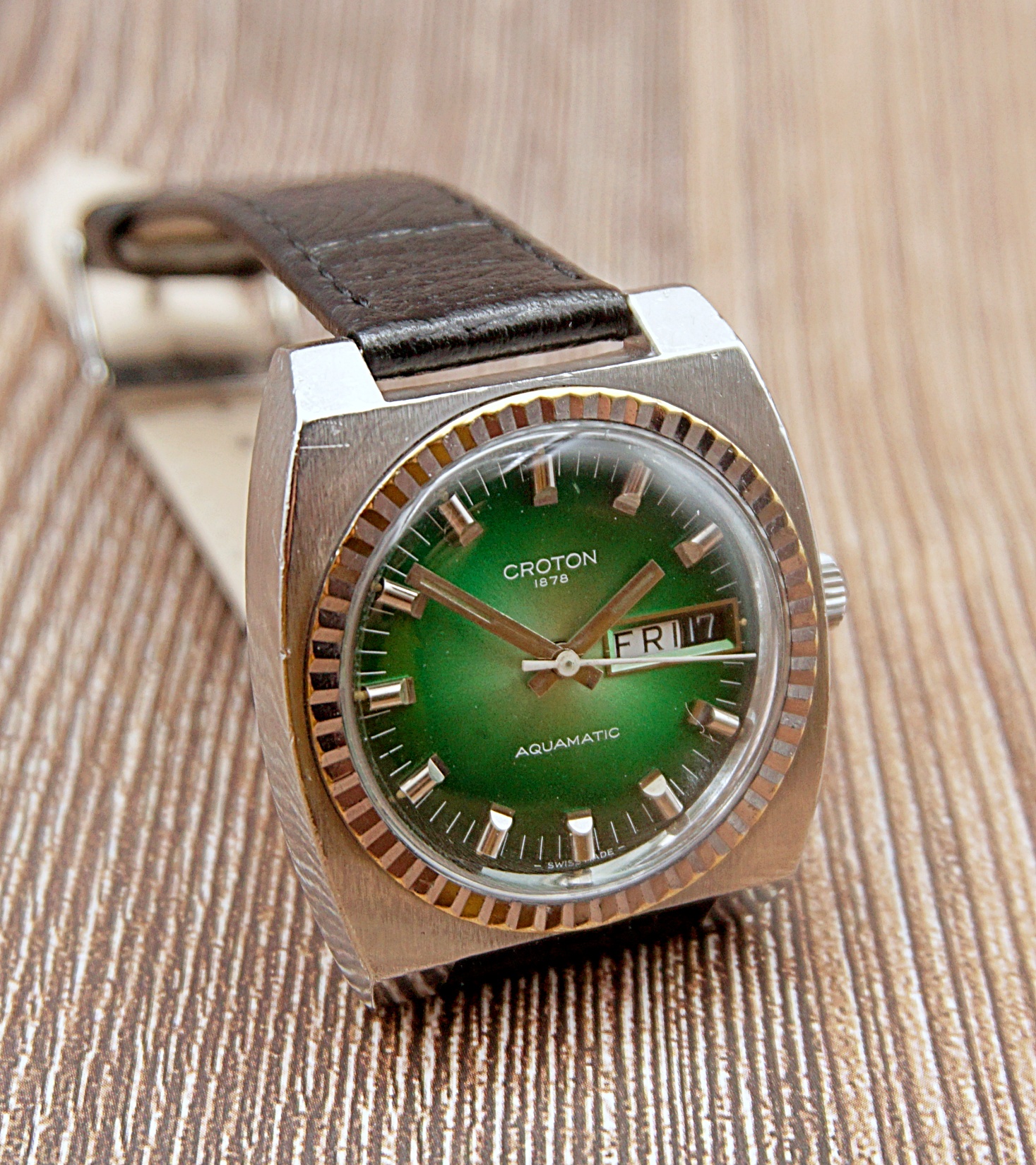 นาฬิกาเก่า CROTON ออโตเมติก