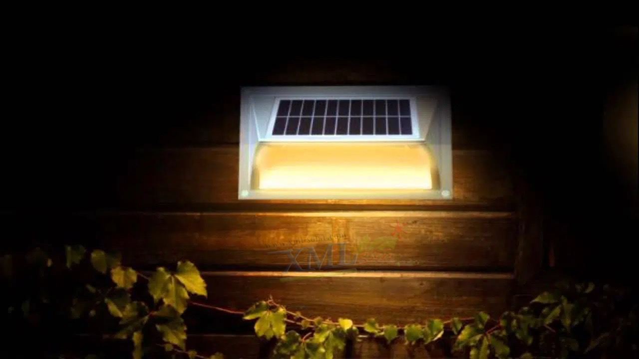 ไฟบันไดโซล่าเซลล์ ทรงสี่เหลี่ยม 5 SMD LED