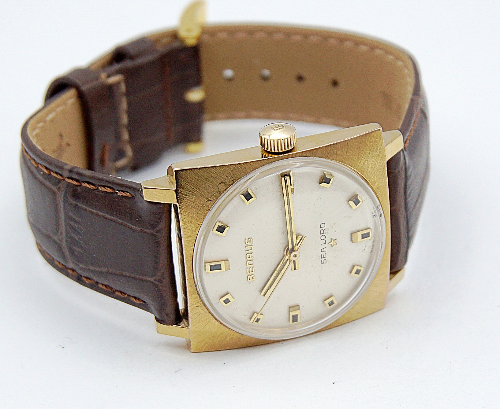 นาฬิกาเก่า BENRUS ไขลาน