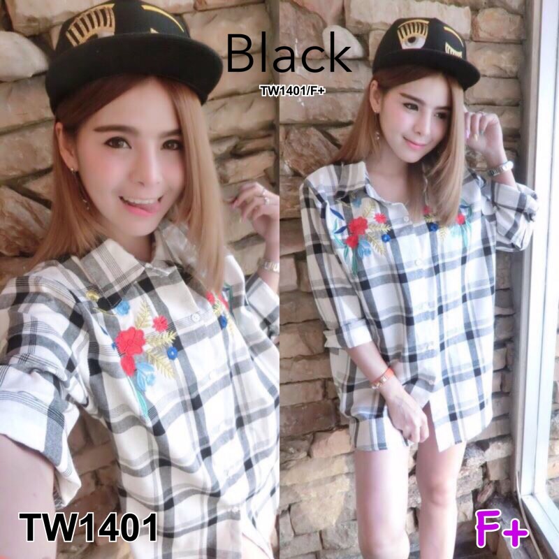 เสื้อเชิ้ต ลายสก๊อต แขนยาว ปักดอกไม้ ทรงโอเวอร์ไซส์ หน้าสั้นหลังยาว ใส่ได้ตลาดกาล สุดเก๋