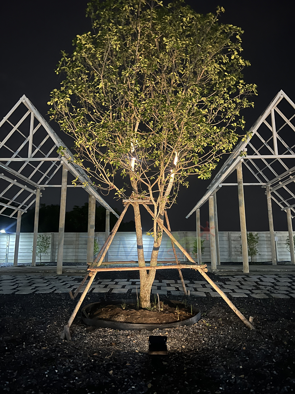 ไฟสปอตไลท์โซล่าเซลล์ 50W / 80W / 120W / 200W / 300W / 400W รุ่น MD-PT28
