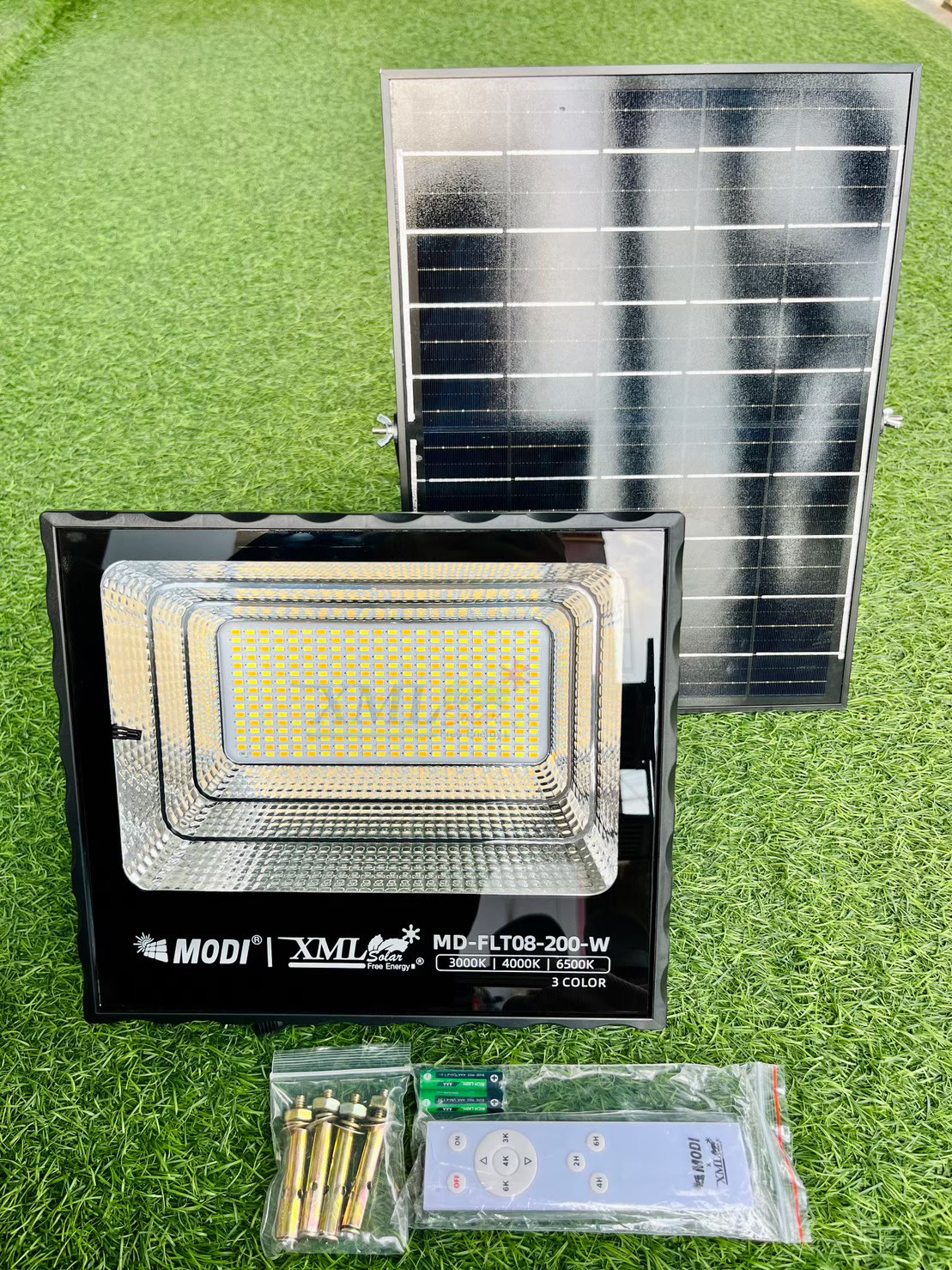 รุ่นประหยัด ไฟสปอตไลท์โซล่าเซลล์ 200 W. รุ่น MODI x XML (เปิดได้ 3 แสง)