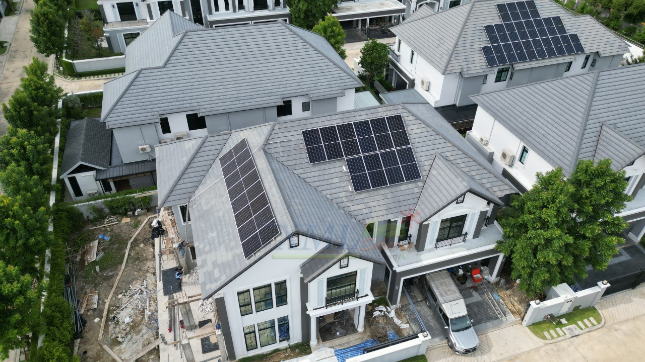 ระบบโซล่าเซลล์ติดหลังคา Enphase Solar Rooftop ขนาด 10.08 KW (ON-GRID) 3 Phase พร้อมติดตั้ง