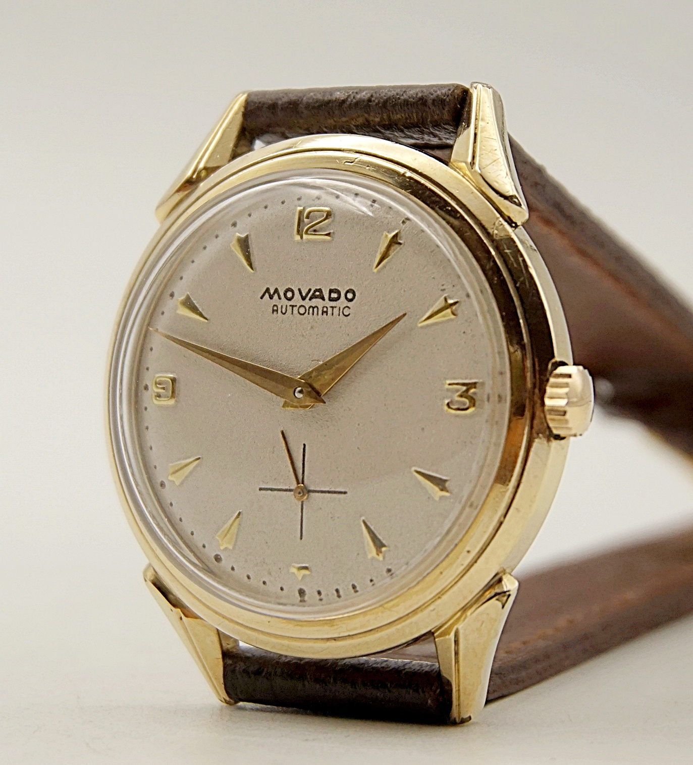 นาฬิกาเก่า MOVADO ออโตเมติกครึ่งรอบ