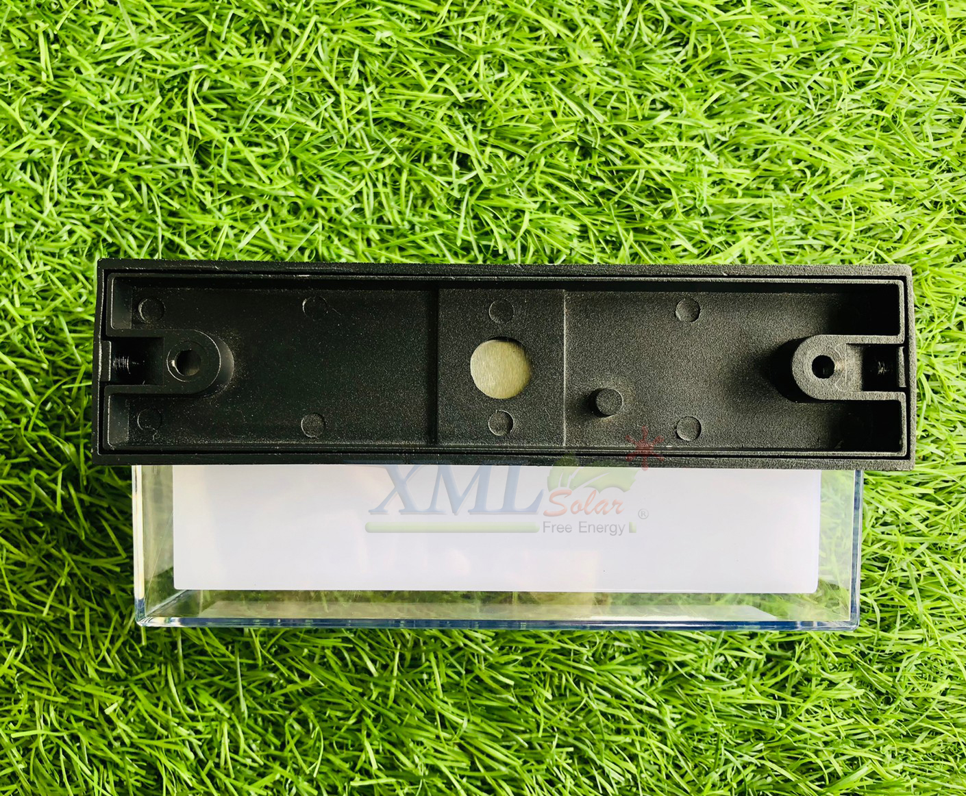 โคมไฟโซล่าเซลล์ ติดผนัง สไตล์มินิมอล รุ่น ทรงผืนผ้า (เปิดได้ 2 แสง)