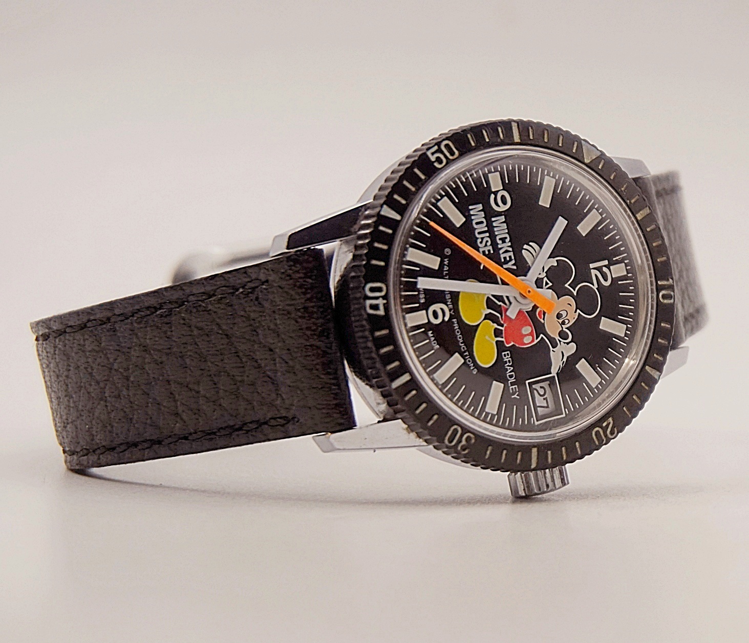 นาฬิกาเก่า MICKEY MOUSE ไขลาน