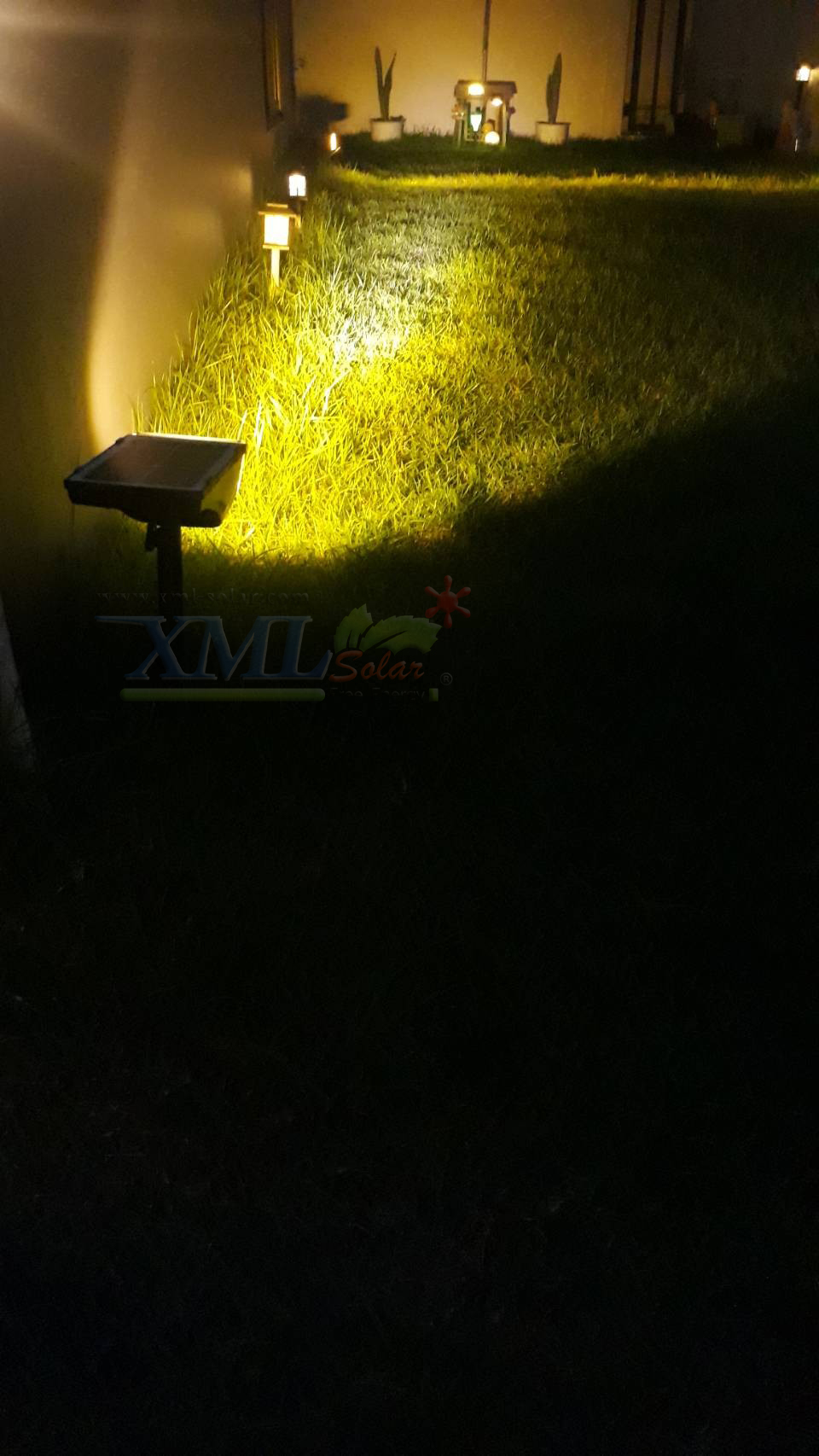 สปอร์ตไลท์ปักสนามโซล่าเซลล์ รุ่น SSL-001