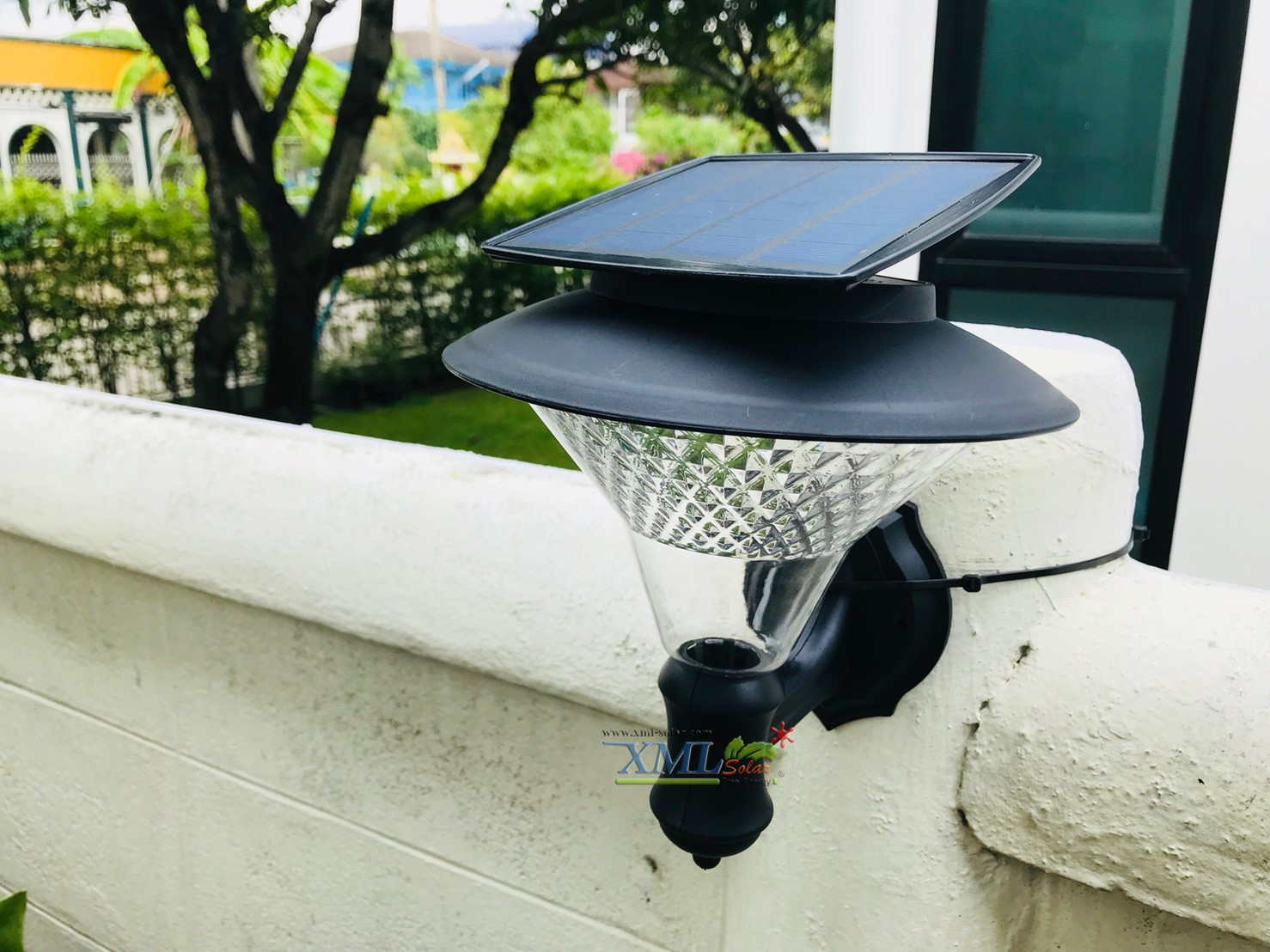 โคมไฟกิ่งโซล่าเซลล์ 60 SMD LED (เเสง : ขาว)